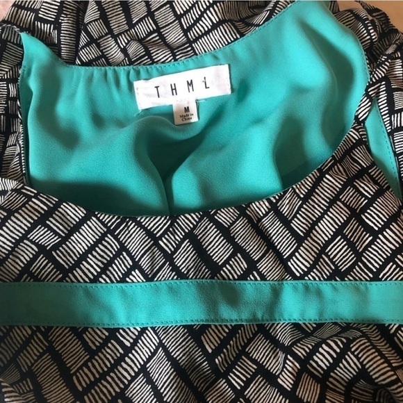 𝒮𝒶𝓁ℯ Anthropologie Spaghetti Strap Geometric Pattern Bright Teal Color-block Hem - Picture 3 of 7